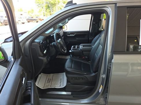 Used 2023 Chevrolet Silverado 1500 LT AWD/4WD image 24