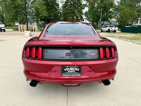Used 2017 Ford Mustang GT w/ GT Performance Package RWD image 8