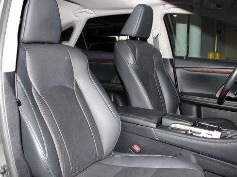 Used 2022 Lexus RX 350 FWD w/ Premium Package image 16