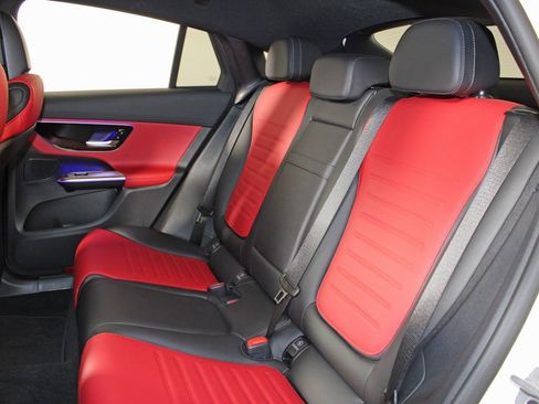 Certified 2025 Mercedes-Benz GLC 300 4MATIC image 29