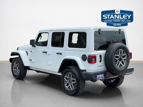 Certified 2025 Jeep Wrangler Unlimited Sahara AWD/4WD image 5