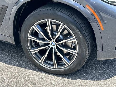Used 2021 BMW X5 xDrive40i w/ M Sport Package AWD/4WD image 9
