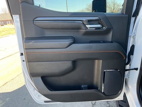 Used 2024 GMC Sierra 1500 AT4 w/ Technology Package image 27