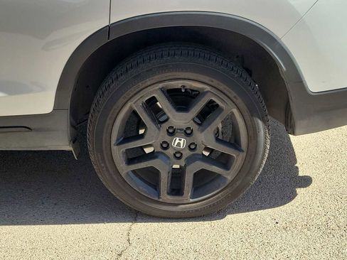 Used 2025 Honda Passport Black Edition image 12