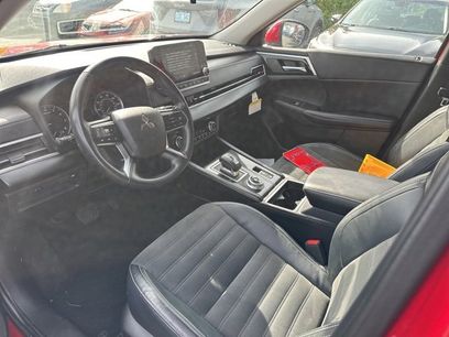 Used 2022 Mitsubishi Outlander SE