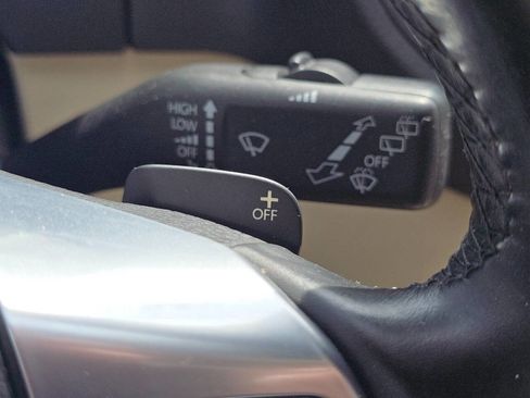 Used 2016 Volkswagen Tiguan R-Line image 28