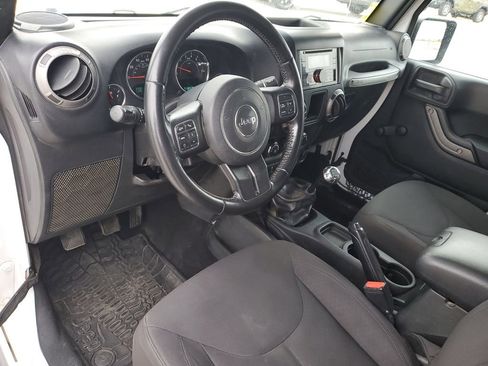 Used 2017 Jeep Wrangler Unlimited Sport w/ Connectivity Group image 21