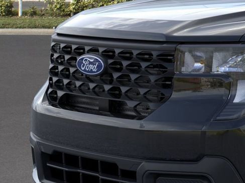 New 2026 Ford Maverick XLT w/ XLT Luxury Package FWD image 18