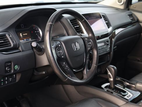Used 2018 Honda Ridgeline RTL-E image 13