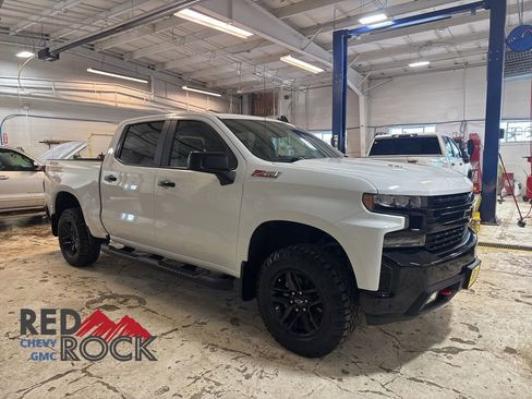 Used 2022 Chevrolet Silverado 1500 LT Trail Boss w/ Bed Protection Package image 3