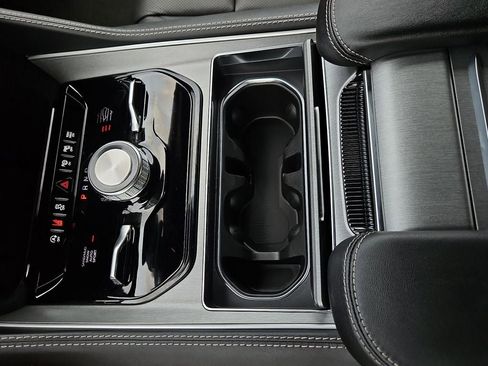 New 2026 Jeep Grand Wagoneer Limited AWD/4WD image 25