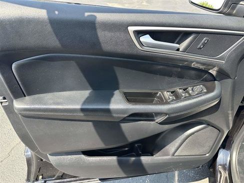 Used 2019 Ford Edge SEL w/ Equipment Group 201A AWD/4WD image 10