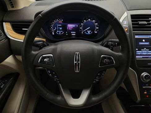 Used 2015 Lincoln MKC FWD w/ Equipment Group 101A Select image 22