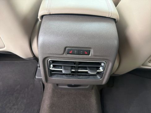 Used 2022 Lincoln Corsair Standard AWD w/ Equipment Group 101A image 19