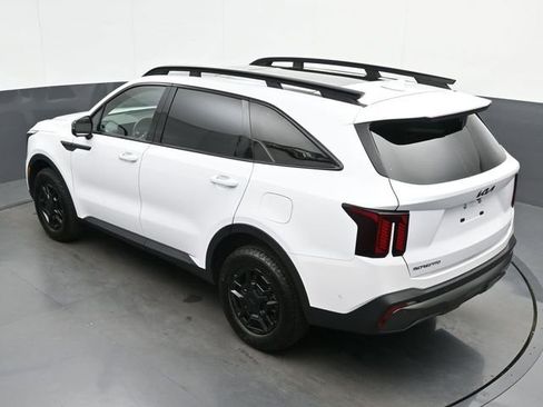 Used 2025 Kia Sorento SX Prestige w/ Sage Leather Package AWD/4WD image 22