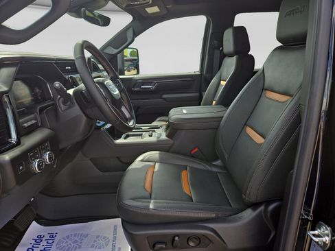 New 2026 GMC Sierra 2500 AT4 w/ AT4 Premium Plus Package AWD/4WD image 14