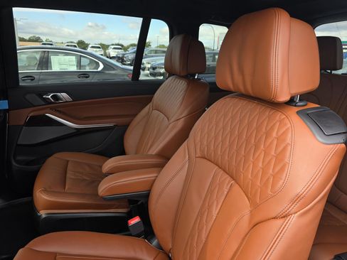 New 2026 BMW X7 xDrive40i w/ Executive Package image 15