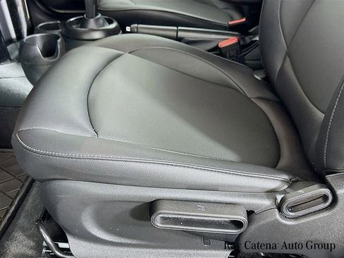 Certified 2023 MINI Cooper 2-Door Hardtop FWD image 18