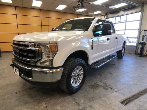 Used 2020 Ford F250 XLT image 3