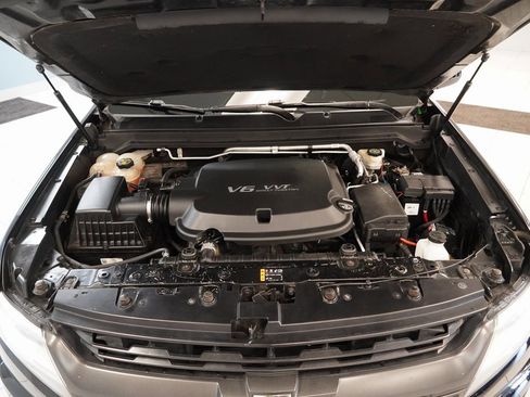 Used 2017 Chevrolet Colorado Z71 image 14