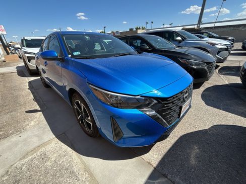 Used 2025 Nissan Sentra SV FWD image 16