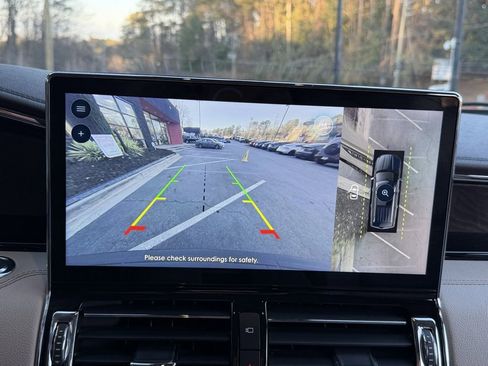 Used 2022 Lincoln Navigator Reserve image 56