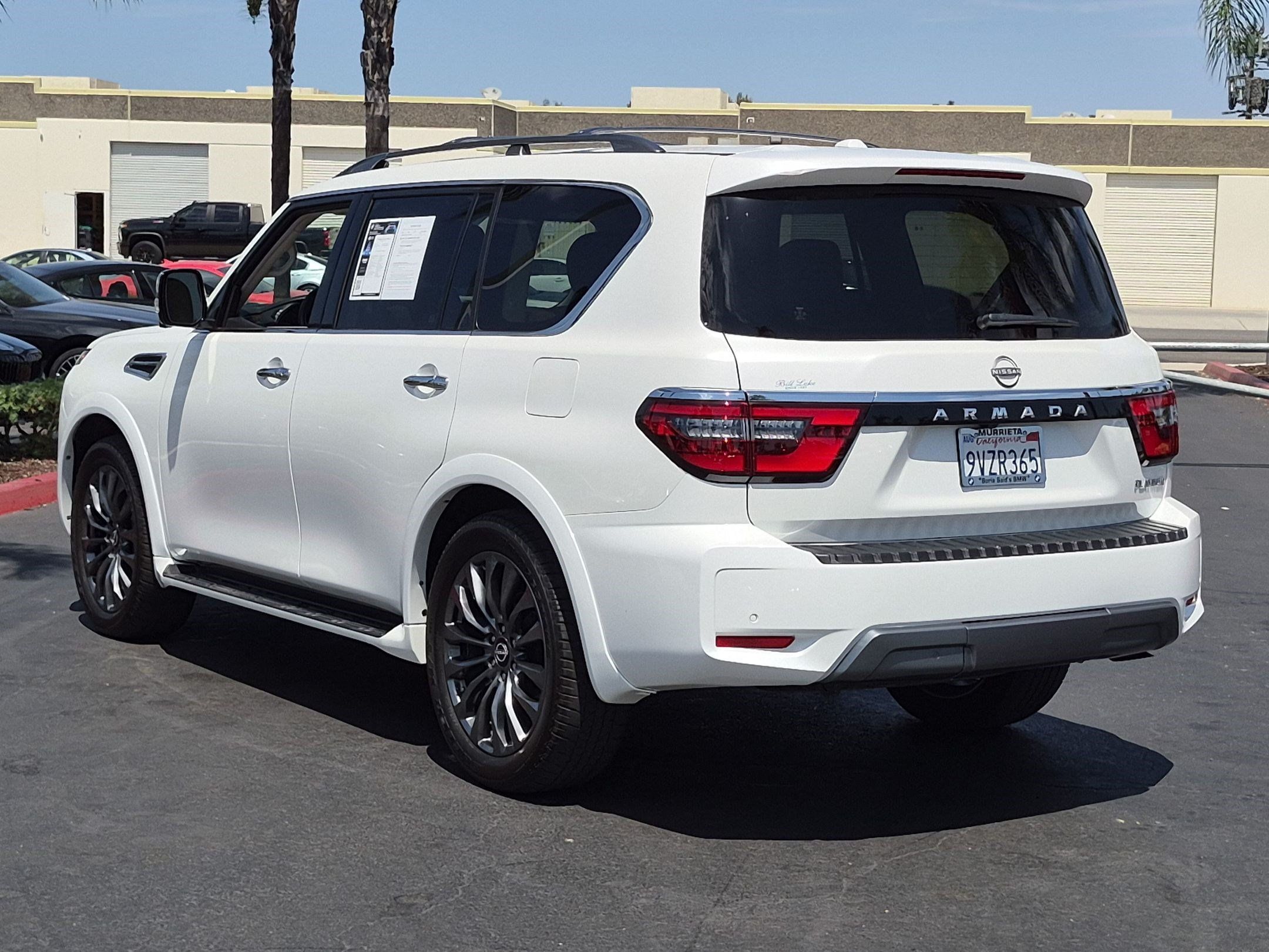 Used 2024 Nissan Armada Platinum w/ Captain's Chairs Package RWD image 8