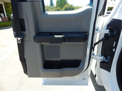 Used 2020 Ford F250 XL w/ Power Equipment Group RWD image 20