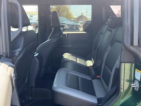 Used 2024 Ford Bronco Black Diamond AWD/4WD image 17