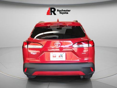 Certified 2024 Toyota Corolla Cross LE AWD/4WD image 5