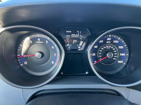 Used 2013 Hyundai Elantra GLS w/ Preferred Pkg FWD image 33