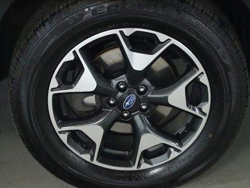 Used 2019 Subaru Crosstrek 2.0i Premium image 10