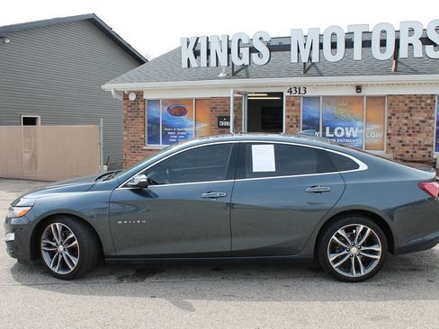 Used 2020 Chevrolet Malibu Premier image 2