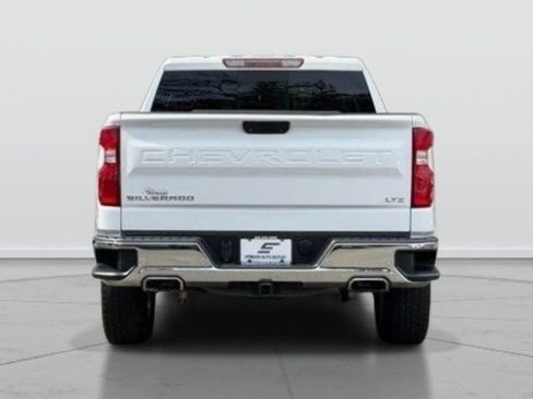 Used 2021 Chevrolet Silverado 1500 LTZ w/ Z71 Off-Road Package AWD/4WD image 7