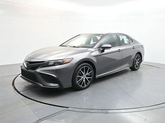 Used 2024 Toyota Camry SE video 3