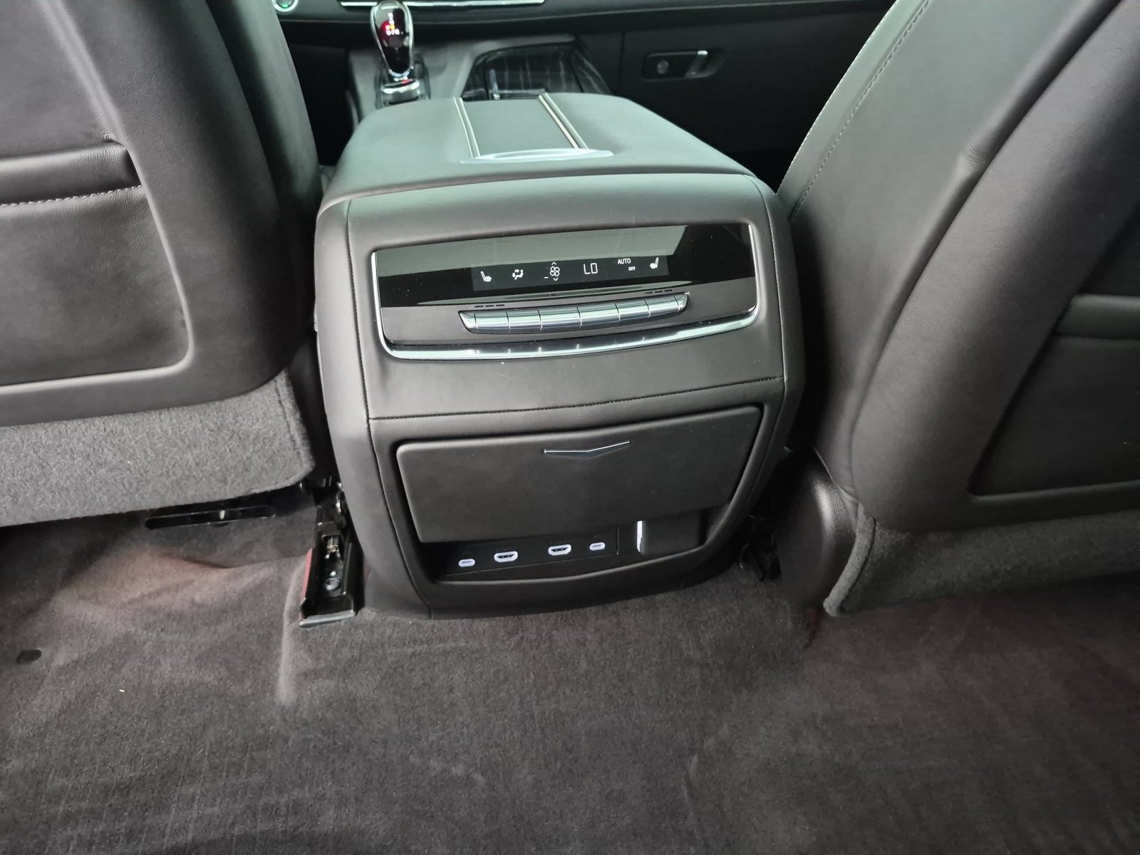 Used 2024 Cadillac Escalade V w/ LPO, Floor Liner Package AWD/4WD image 19