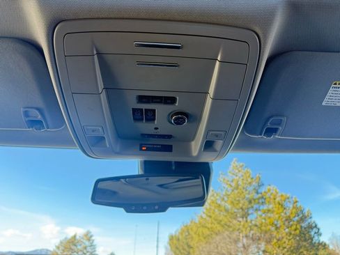 Used 2020 Chevrolet Tahoe LT w/ Luxury Package image 30