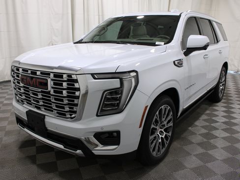 Used 2026 GMC Yukon Denali w/ Denali Reserve Package AWD/4WD image 36