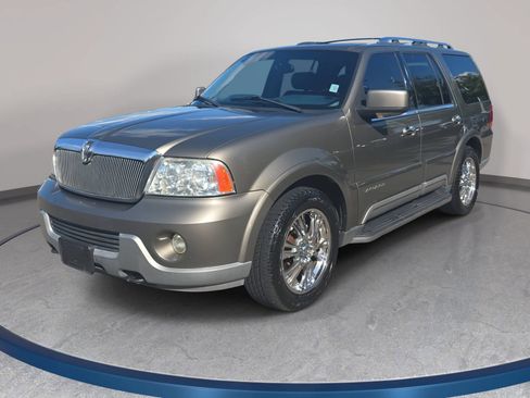 Used 2003 Lincoln Navigator Luxury AWD/4WD image 1