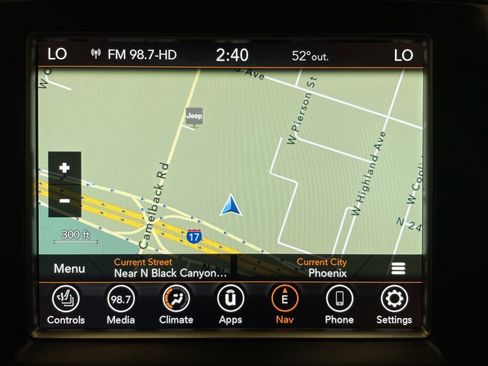 Used 2018 Jeep Grand Cherokee Trailhawk image 19