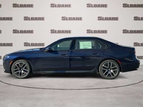 New 2026 BMW 750e xDrive w/ Premium Package AWD/4WD image 2