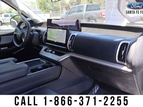 Used 2025 Ford Expedition Max Active image 27