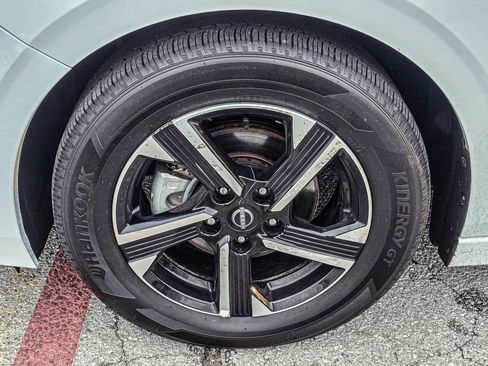 Used 2025 Nissan Sentra SV image 7