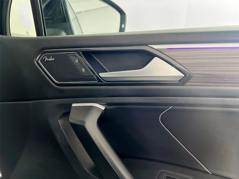 Used 2024 Volkswagen Tiguan SEL R-Line image 28