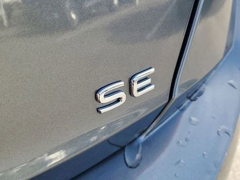 New 2026 Volkswagen Jetta SE FWD image 6