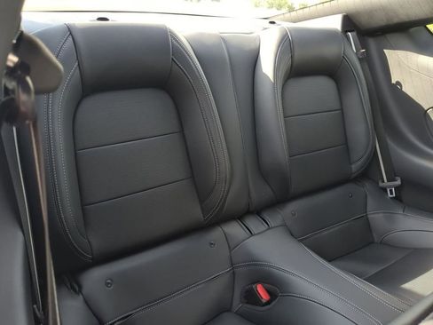 Used 2025 Ford Mustang GT Premium image 15