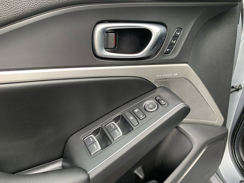 Used 2023 Acura Integra A-Spec image 17