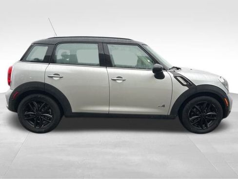 Used 2011 MINI Cooper Countryman S image 8