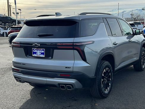 Certified 2025 Chevrolet Traverse Z71 w/ Enhanced Driving Package image 5