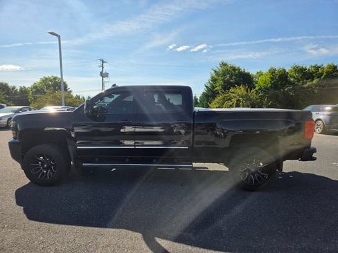 Used 2015 Chevrolet Silverado 2500 High Country w/ Duramax Plus Package AWD/4WD image 13